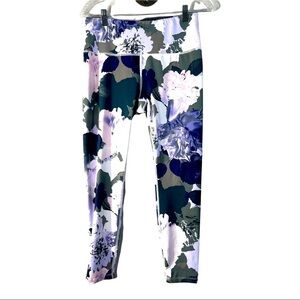 Apana Floral Purple Pattern Leggings Medium